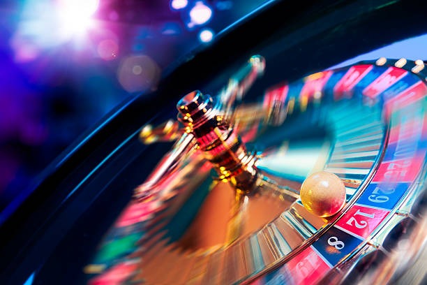 Gameplay interface Money Train gameplay on mawartotot mobile showing train symbols and reels